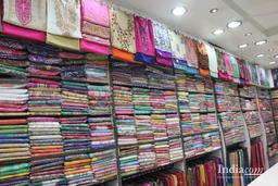 https://www.indiacom.com/photogallery/SOL1005487_Aarti Collection, Sarees - Retail3.jpg