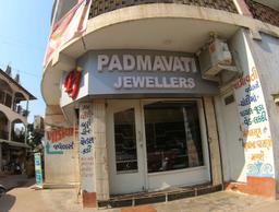https://www.indiacom.com/photogallery/AHD1139534_Padmavati Jewelery_Jewellers & Goldsmiths.jpg