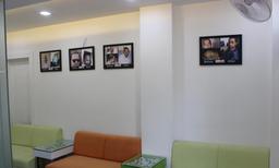 https://www.indiacom.com/photogallery/AUR1089629_product-New Roots Hair Clinic.jpg