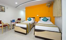 https://www.indiacom.com/photogallery/HYD1143304_Ankitha Residency Lodge - Interior1.jpg