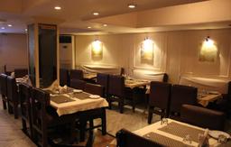 https://www.indiacom.com/photogallery/HYD131388_Restaurant-Interior2.jpg