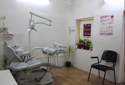 https://www.indiacom.com/photogallery/NAN1814_Smile Doctor Dental Clinic-Interior4.jpg
