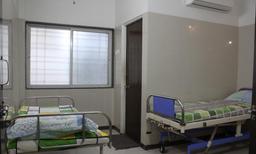 https://www.indiacom.com/photogallery/OSM11_Dr K D Shendge Hospital Omerga3.jpg