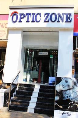 https://www.indiacom.com/photogallery/PNE1053820_Shivaji's Optic Zone Store Front.jpg