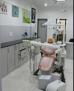 https://www.indiacom.com/photogallery/PNE1060125_Dentique Dental Care3.jpg