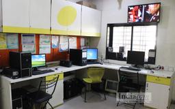 https://www.indiacom.com/photogallery/PNE1173880_Astro Computers Interior1.jpg