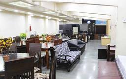 https://www.indiacom.com/photogallery/PNE1202150_Sun Furnishers Interior & Furniture Product2.jpg
