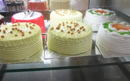 https://www.indiacom.com/photogallery/PNE1202487_Baileys The Cake Shop Product4.jpg