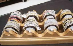 https://www.indiacom.com/photogallery/PNE180820_Motiwale H A Gems & Pearls Pvt Ltd Product1.jpg