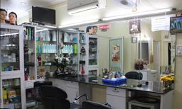 https://www.indiacom.com/photogallery/PNE910196_Trupti Beauty Parlour -interior4 .jpg