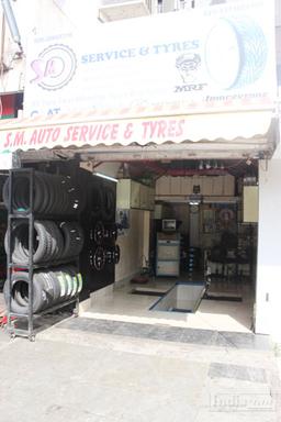 https://www.indiacom.com/photogallery/PNE981401_Sm Auto Services & Tyres Store Front.jpg