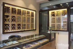 https://www.indiacom.com/photogallery/SOL1005496_R Gold Jewellers, Jewellers & Goldsmiths2.jpg