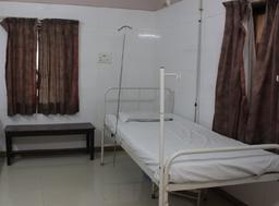 https://www.indiacom.com/photogallery/SUR80582_Surbhi Hospital And Maternity Home - Patient's Room1.jpg