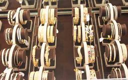 https://www.indiacom.com/photogallery/VAR1082427_Swarnalata Jewellers Product3.jpg