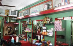 https://www.indiacom.com/photogallery/VAR997640_Khushboo Beauty Parlour Interior4.jpg