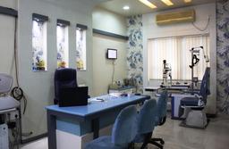https://www.indiacom.com/photogallery/YAV66908_Drushti Eye Hospital_Dr.s Room.jpg