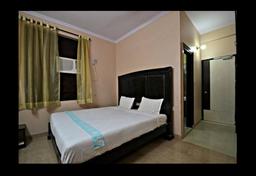 https://www.indiacom.com/photogallery/JPR54607_Hotel Ramsingh Palace-interior1.jpg