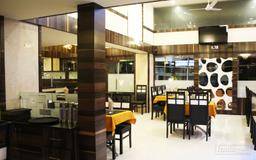 https://www.indiacom.com/photogallery/PNE957577_Woodlands Restaurant And Bar Interior1.jpg