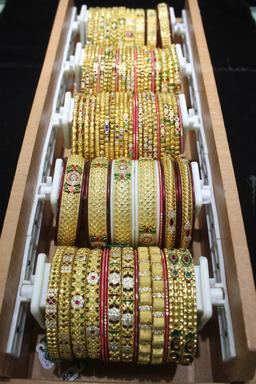 https://www.indiacom.com/photogallery/SOL1003858_Kamal House of fashion Jewellery_Product1.jpg