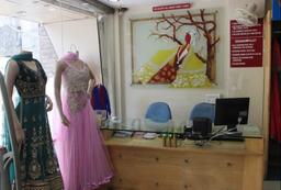 https://www.indiacom.com/photogallery/ANR898949_Libas Fashion Mall-Interior1.jpg