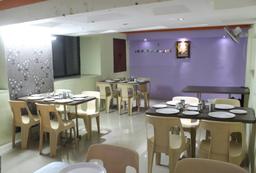 https://www.indiacom.com/photogallery/AUR1089612_Hotel Rana Veg & Non Veg Restaurant-Interior2.jpg