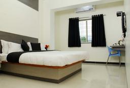 https://www.indiacom.com/photogallery/AUR68068_Hotel New Bharati-Interior3.jpg