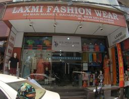 https://www.indiacom.com/photogallery/DLI1369263_Laxmi Fashion Wear_Fashion Clothing.jpg