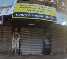 https://www.indiacom.com/photogallery/GOA55672_Henry`s Music cafe_Music Clubs,Bands & Orchestra.jpg