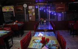 https://www.indiacom.com/photogallery/GOA923053_49Ers Restaurant - 24 Hours Interior2.jpg