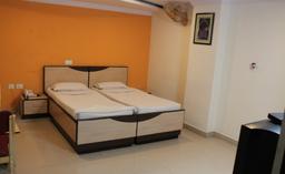 https://www.indiacom.com/photogallery/HYD1143304_Ankitha Residency Lodge - Interior3.jpg