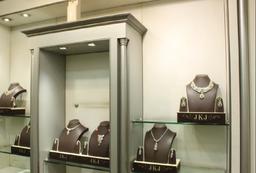 https://www.indiacom.com/photogallery/JPR54608_Jkj & Sons Jewellers-interior.jpg