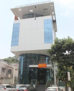 https://www.indiacom.com/photogallery/KOL944082_Hotel Shivas - Storefront.jpg