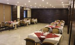 https://www.indiacom.com/photogallery/NAN1824_Hotel Chaandralok - Banquet Hall2.jpg