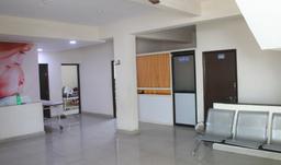 https://www.indiacom.com/photogallery/NAN1831_Sai Matruseva Hospital - Patient's Room.jpg