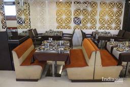 https://www.indiacom.com/photogallery/NSK992095_Shree Rajbhog Thali, Restaurants4.jpg