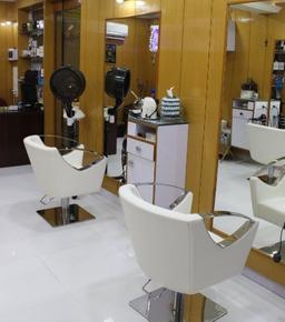 https://www.indiacom.com/photogallery/PNE1089117_Cleopatra Hair & Beauty Studio - Salon.jpg