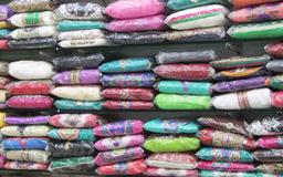 https://www.indiacom.com/photogallery/PNE1198304_Famous Silk & Saree Product1.jpg
