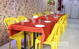 https://www.indiacom.com/photogallery/PNE1220539_Yashda Restaurant Veg - Non Veg Interior1.jpg
