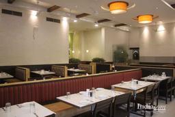 https://www.indiacom.com/photogallery/PNE1220956_Wadeshwar Restaurant, Restaurant2.jpg