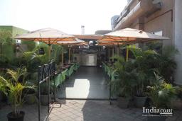 https://www.indiacom.com/photogallery/PNE1220956_Wadeshwar Restaurant, Restaurant5.jpg