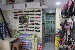 https://www.indiacom.com/photogallery/PNE1226761_New Sangam Shoes, Footwear Shops4.jpg