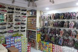 https://www.indiacom.com/photogallery/PNE1226761_New Sangam Shoes, Footwear Shops5.jpg