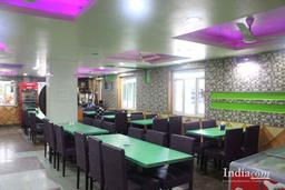 https://www.indiacom.com/photogallery/PNE1229518_Hotel Banana Leaf, Restaurants4.jpg