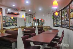 https://www.indiacom.com/photogallery/PNE1229518_Hotel Banana Leaf, Restaurants5.jpg