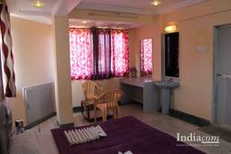 https://www.indiacom.com/photogallery/PNE1245508_Hotel Sumitra Palace, Hotels4.jpg