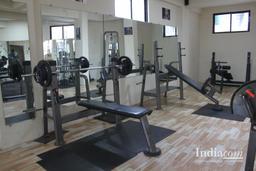 https://www.indiacom.com/photogallery/PNE1245582_VRC Fitness Club, Gym5.jpg
