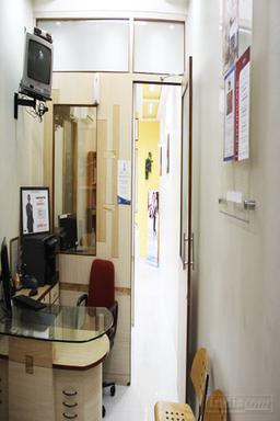 https://www.indiacom.com/photogallery/PNE904386_Sparkle The Dental Clinic Interior1.jpg