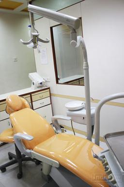 https://www.indiacom.com/photogallery/PNE904386_Sparkle The Dental Clinic Interior5.jpg