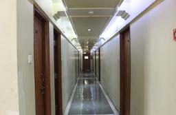 https://www.indiacom.com/photogallery/PNE911257_Ravikant Hotels Pvt Ltd - Corridor.jpg