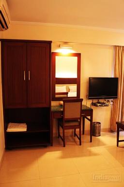 https://www.indiacom.com/photogallery/PNE919893_Hotel Sudarshan Interior1.jpg